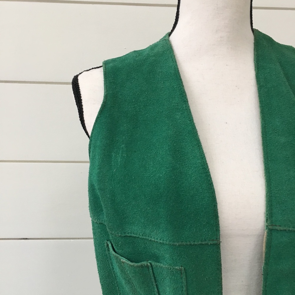 SOLD :: Vintage 60s Green Suede Belted Vest - Picture 3 of 8